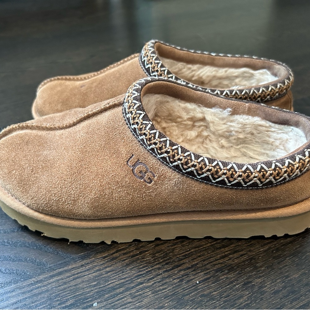 Brown uggs